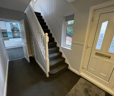 3 bedroom semi-detached house to rent - Photo 3