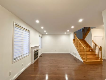 For Lease - 26 Starhill Crescent, Markham, Ontario - Photo 5