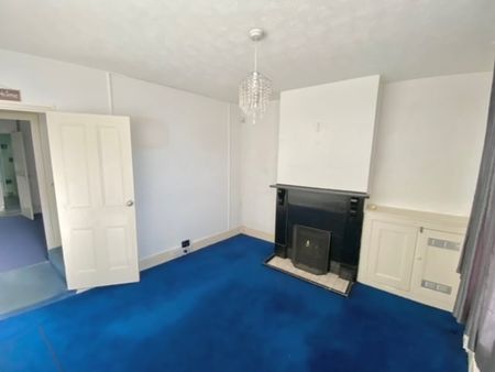 2 Bed Terraced House, Farley Hill, LU1 - Photo 4