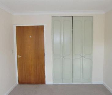 1 bedroom retirement property to rent - Photo 3