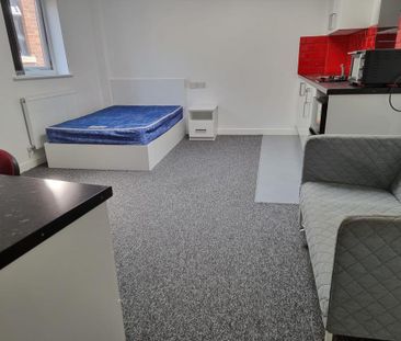 Studio to rent - Photo 6