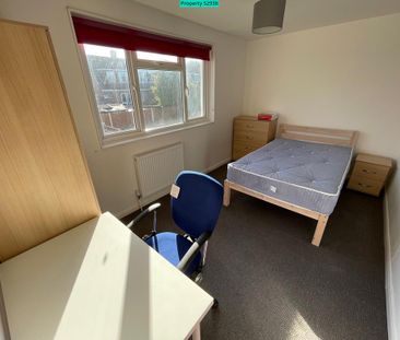 5 bedroom semi-detached house to rent - Photo 4