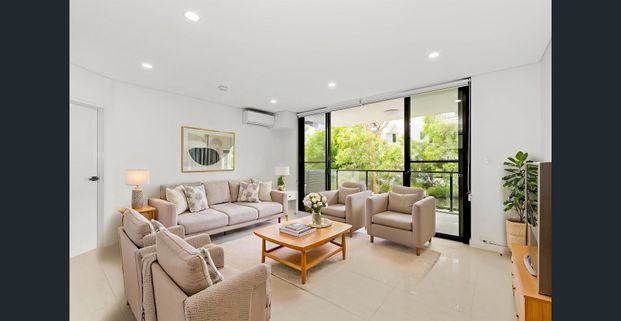 2 Bedroom Apartment in the Oasis Complex - Photo 1