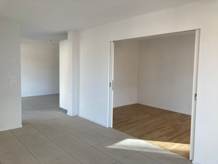 3 ½ PIÈCES NEUFS - CENTRE BULLE - Foto 5