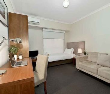 Room 2 (Non Ensuite) - Photo 2