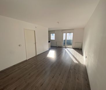 Location Appartement 4 pièces 75m² LE PETIT QUEVILLY 76140 - Photo 1