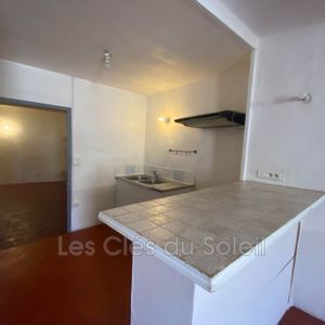 Location appartement studio 44 m² Le Val - Photo 2