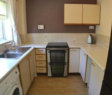 2 bedroom terraced house to rent - Photo 4