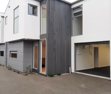 2/43 Maxwell Street, Riccarton - Photo 1