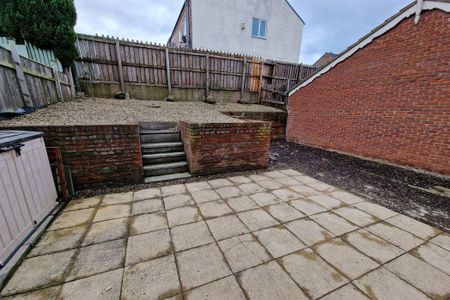 3 bed semi-detached house to rent in TS20 - Photo 2