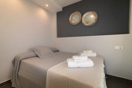 Calle Lira, Sevilla, Andalusia 41003 - Photo 4