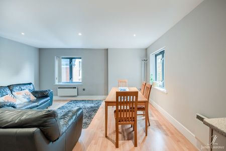 Spire Court, 26 Manor Road, Edgbaston - Photo 2