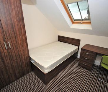 3 bedroom flat to rent - Photo 5