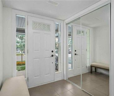 For Lease - 596 Foxlight Circle, Kanata, Ontario - Photo 2