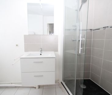 Location Appartement 2 pièces 54m² DECIZE 58300 - Photo 1