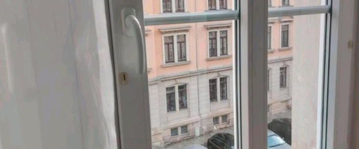 Helle sanierte 2-Raum-Altbauwohnung mit Parkett in Löbtau - Photo 1