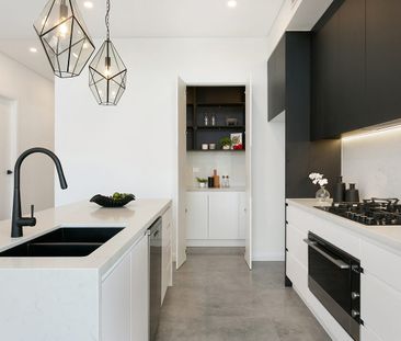 Modern architect designed home promises modern luxury - Photo 4