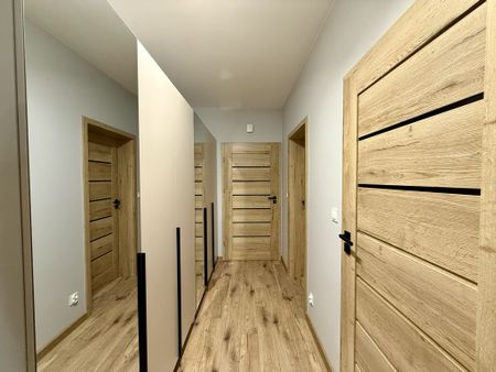 NOWE -3 POKOJE – OGRÓD 60 M2– 2 MIEJSCA PARKINGOWE - Photo 2