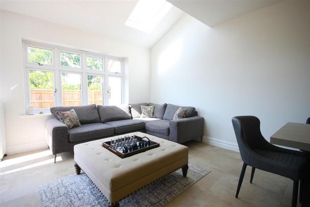 4 bedroom detached house to rent - Photo 1