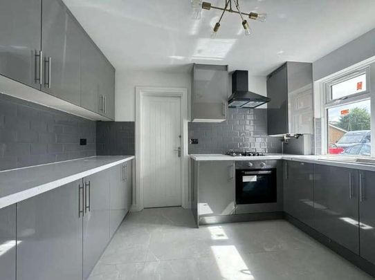 Hmo Ready Sharers, Headington, OX3 - Photo 1