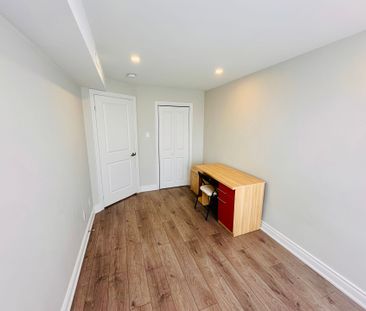 For Lease - 1032 Burnhamthorpe Road, Mississauga, Ontario - Photo 1