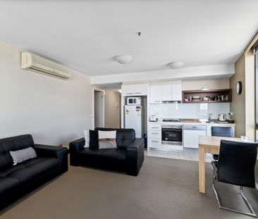 812/594 St Kilda Road, Melbourne VIC 3004 - Apartment For Rent | Do... - Photo 3