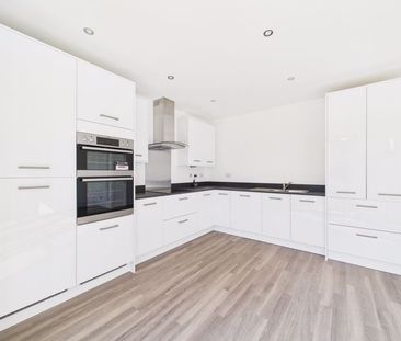 Duxbury Close, Stonehouse - Photo 6