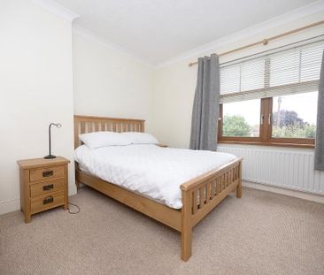 64 Lough Road, Lurgan, BT66 6JJ - Photo 6