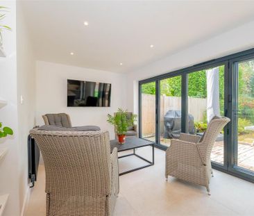 1 bedroom in a house share to rent - Photo 6