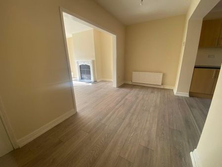 2 bed terraced house to rent in SR8 - Photo 5