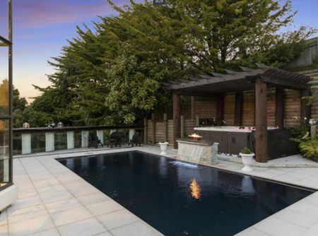 Belmont Beauty - Photo 5