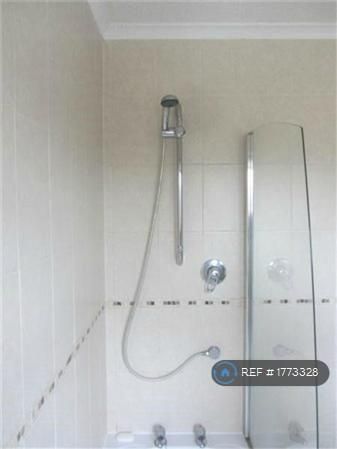 2 bedroom end of terrace house to rent - Photo 4