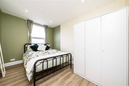 3 bedroom flat to rent - Photo 2