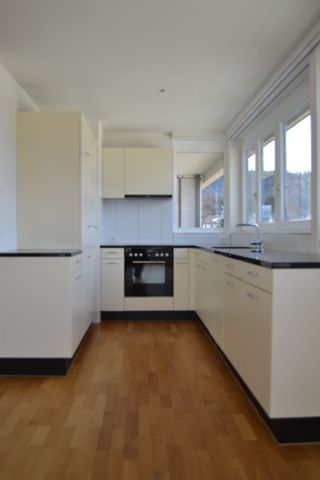 Moderne Wohnung an zentraler Lage in Wollishofen mit zwei Loggias - Foto 5