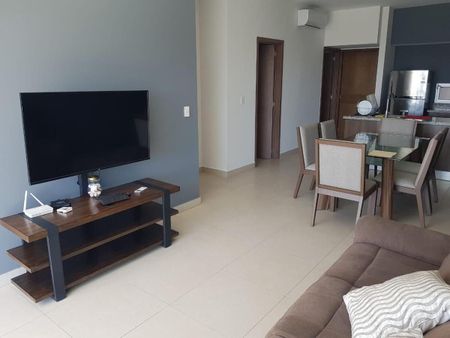 departamento en renta- Vía montejo- amueblado - Photo 4