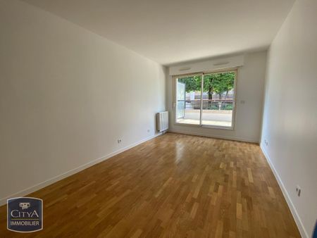 Location Appartement 2 pièces 43m² ISSY LES MOULINEAUX 92130 - Photo 2