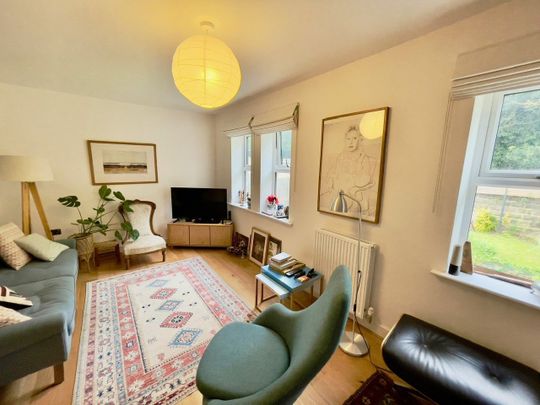 4 bedroom terraced house to rent - Photo 1