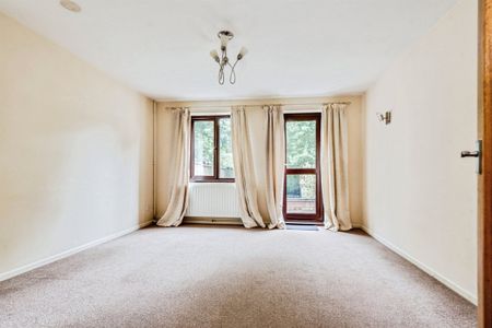 Eldridge Close - Photo 4