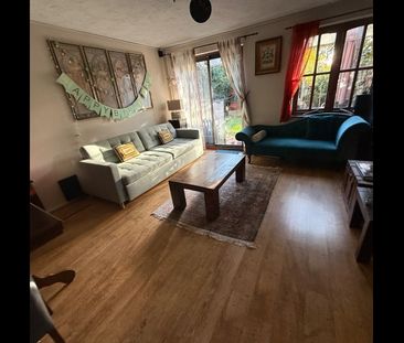 3 Bed Terraced House, London, SE3 - Photo 6
