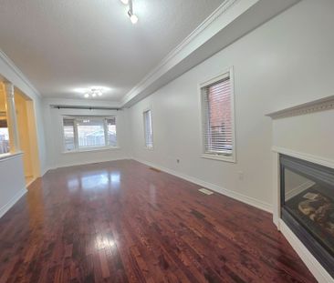 For Lease - 150 Ozner Crescent, Vaughan, Ontario - Photo 5