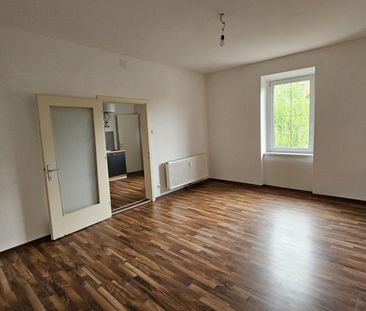 Top 1-Zimmerwohnung mit Einbauküche - Photo 1