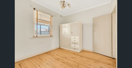 Spacious 3-Bedroom Home with Large Backyard! - Photo 5