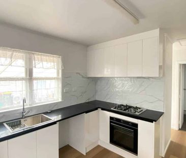 Brick and Tile - Photo 4