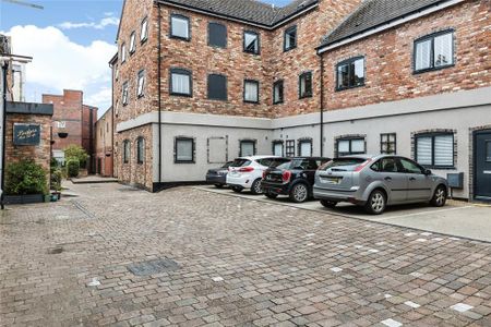 1 bedroom flat to rent - Photo 3