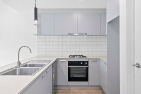 Welcome to Elio - Photo 2