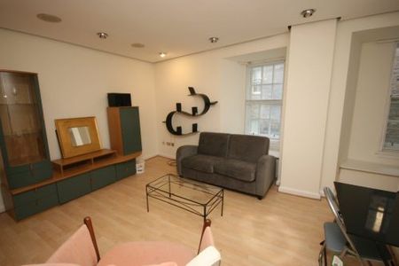 The Mound, City Centre - Photo 2