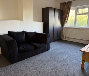 1 Bed Flat, Harborne, B17 - Photo 2