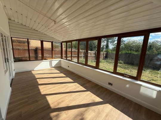 4 bedroom detached house to rent - Photo 1