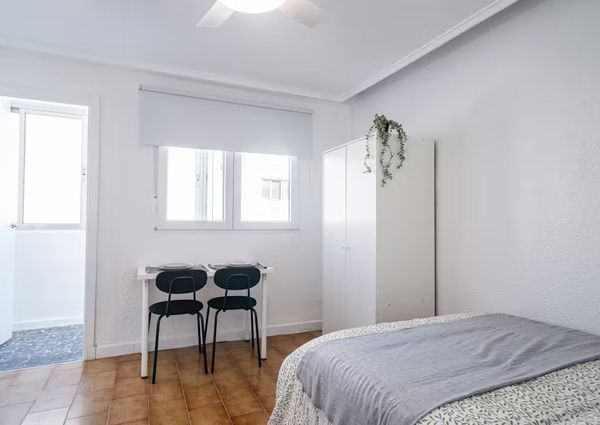 Carrer de Sant Fermí, Torrent, Valencian Community 46900