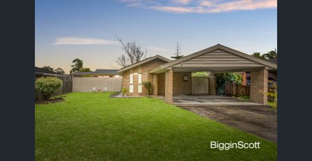 Renovated Family Entertainer in a Blue-Chip Location - Photo 5